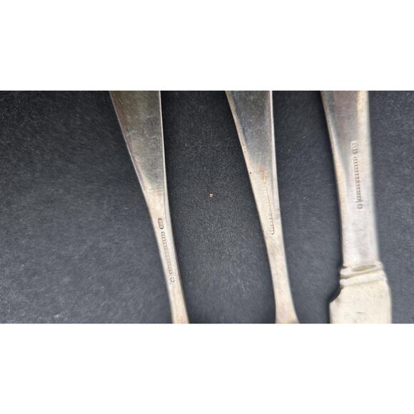 Vintage Holmes & Edwards XIV Silverplate Flatware Set Knife Fork Spoon Floral En - Picture 8 of 9